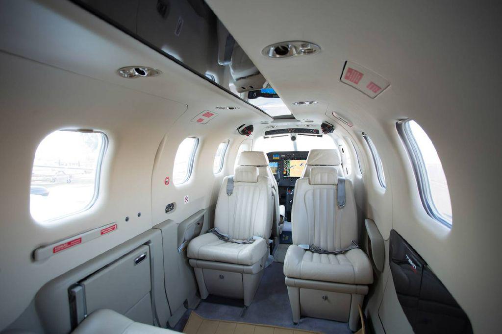aermagamelat170901_article_052_01_02