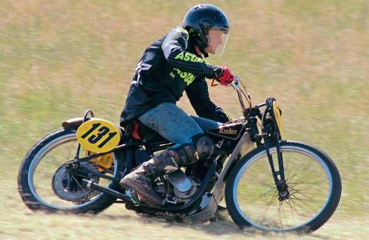 clamotorcyuk1809_article_012_01_01