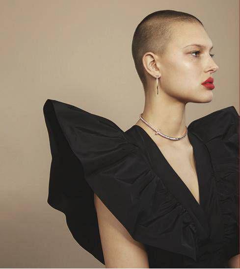 vogueau2004_article_074_01_02