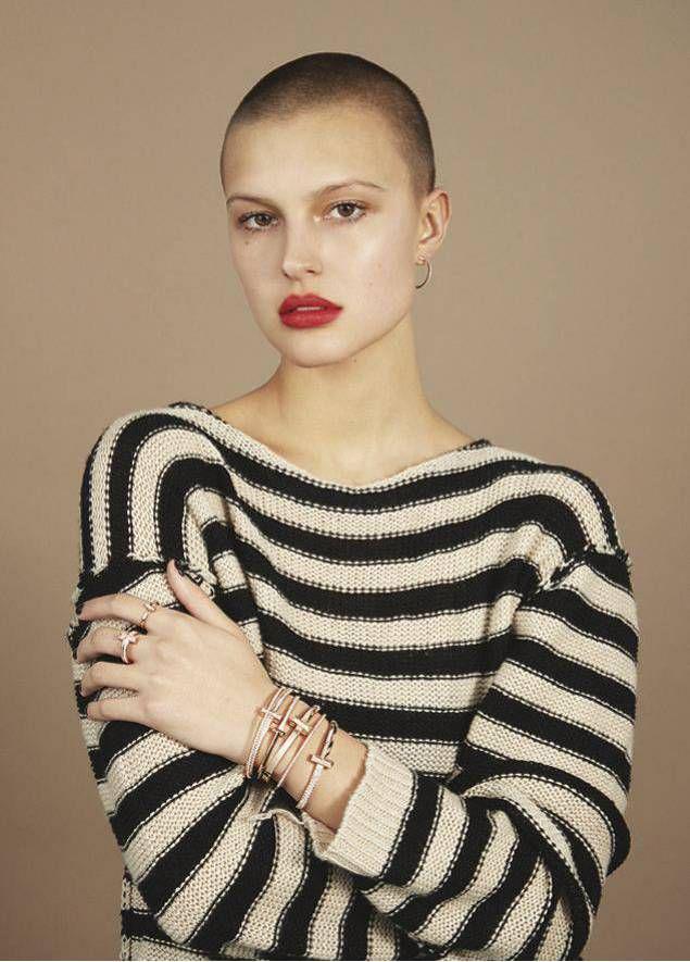 vogueau2004_article_074_01_01