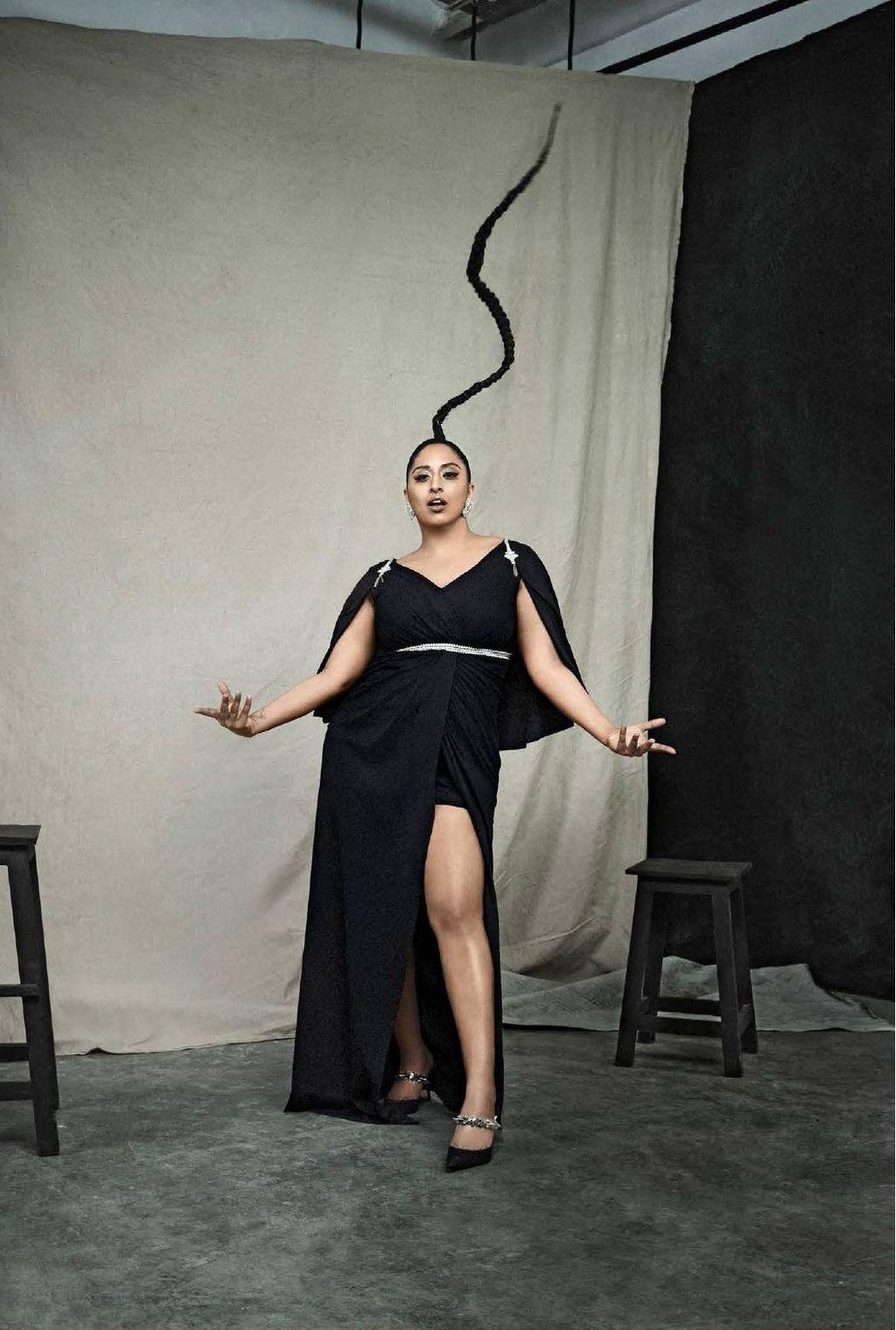 voguein2004_article_063_01_01