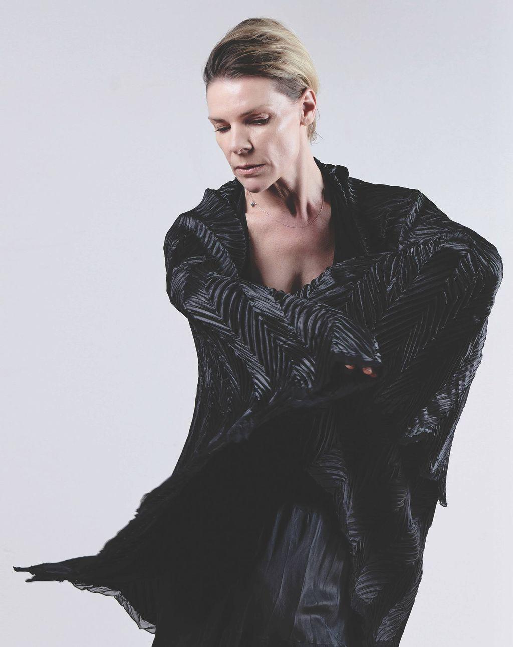 danceau200401_article_034_01_01