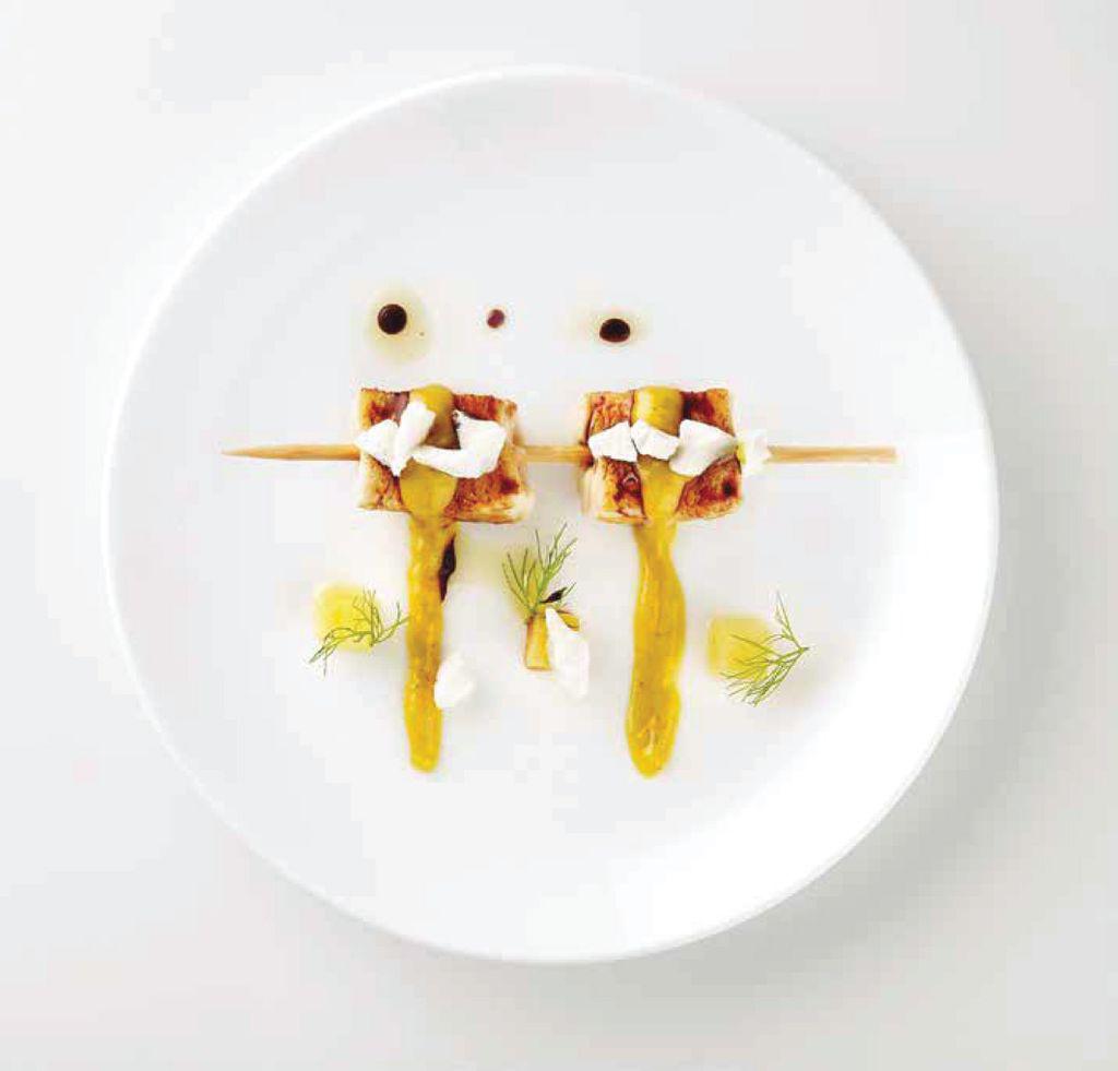 Brochetas de pollo al curry con coco
