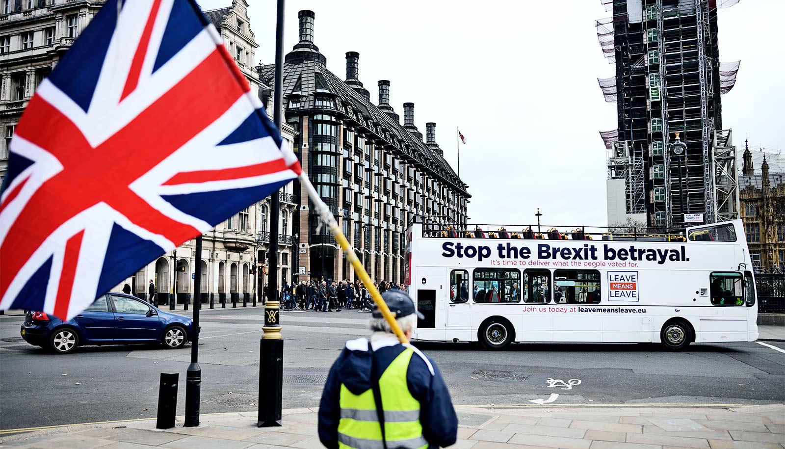 Brexit leave bus