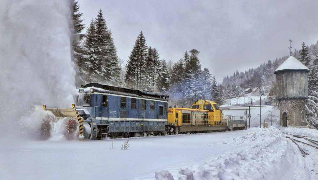 ferrov190301_article_009_01_01